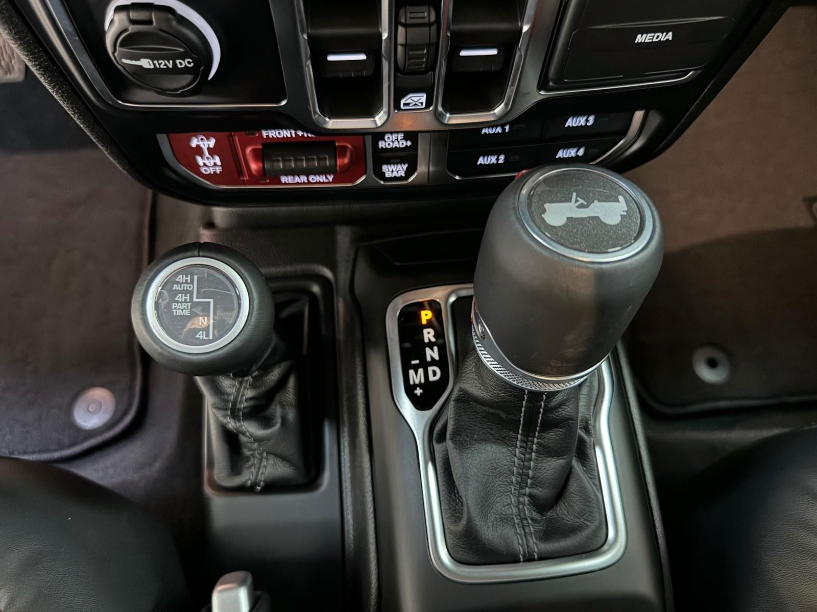 Fahrzeugabbildung Jeep 2026 MOAB 392-6.4L HEMI V8-DUAL TOP