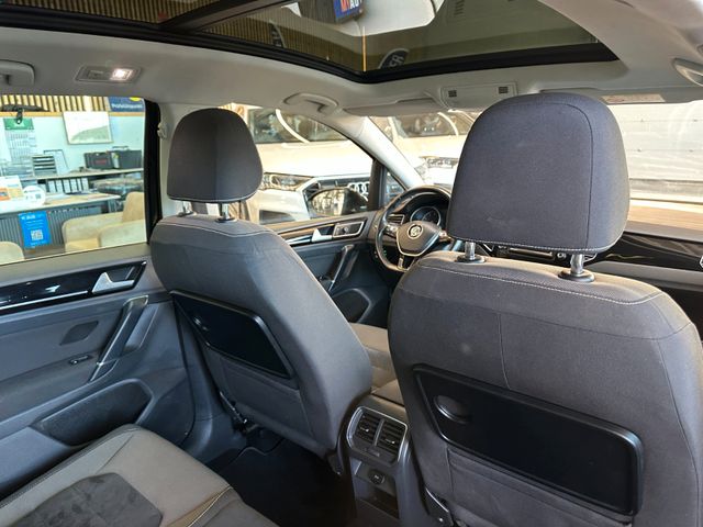 Volkswagen Golf Sportsvan VII *Highline*Pano*R Line*