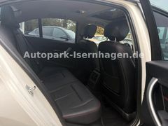 BMW 320i Sport Line Autom*Leder*Xenon*S-Dach*RFK*PDC