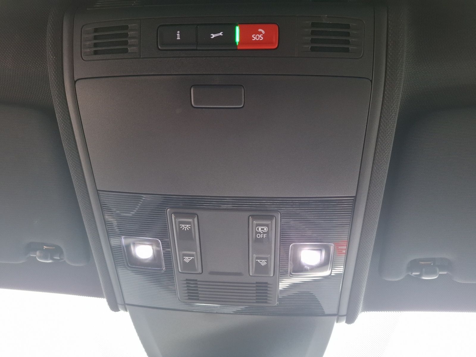 Fahrzeugabbildung Volkswagen Taigo Move DSG Matrix Navi ACC RFK SHZ AID