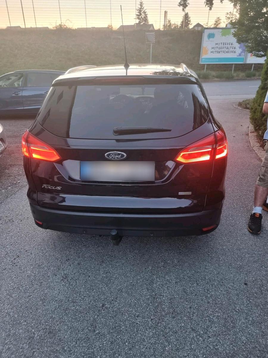 Ford Focus 2015 — rear view