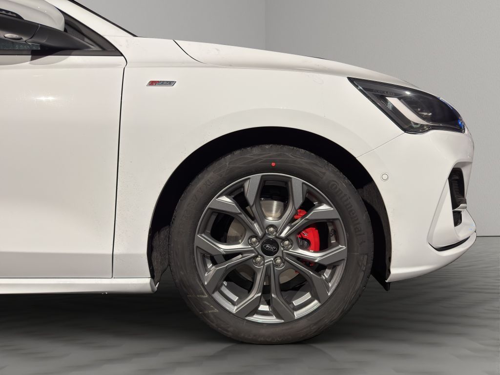 Fahrzeugabbildung Ford Focus Turnier ST-Line