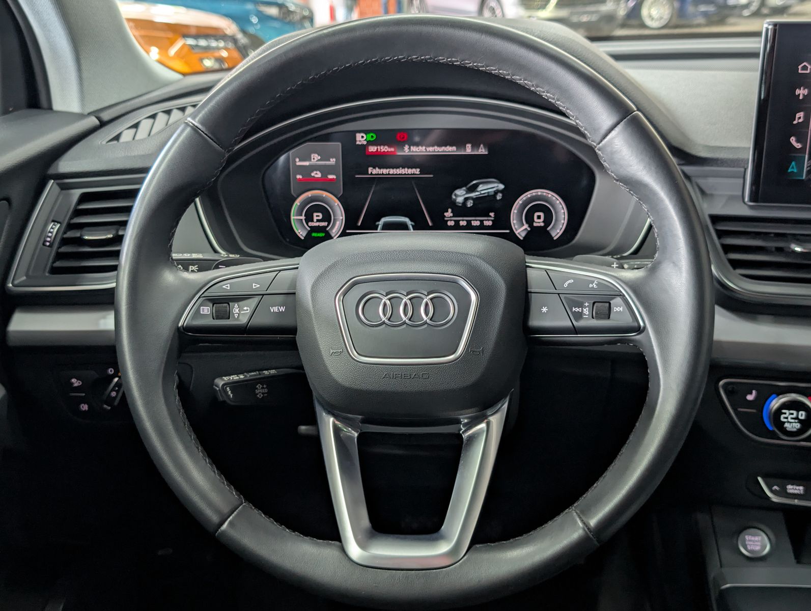 Fahrzeugabbildung Audi Q5 Sportback 55 TFSIe S Line HUD PANO AHK MATRIX