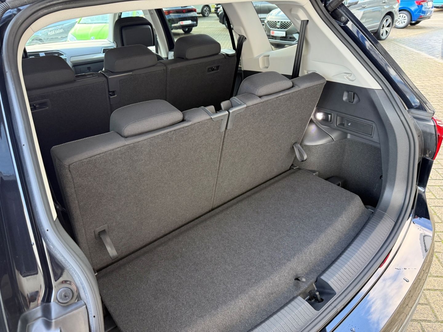 VW Tiguan Allspace 4Motion 2.0 TDI AHK-klappbar Nav - Image 28