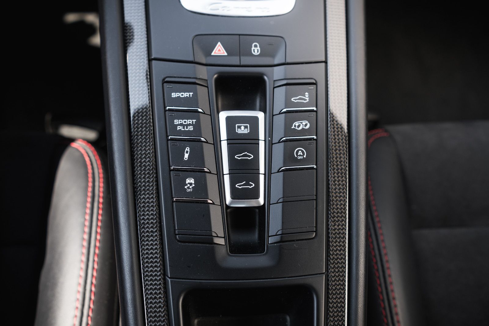 Fahrzeugabbildung Porsche 991/911.1 GTS Coupe-PDK-90L-Tank-GSD-BOSE-Kam.