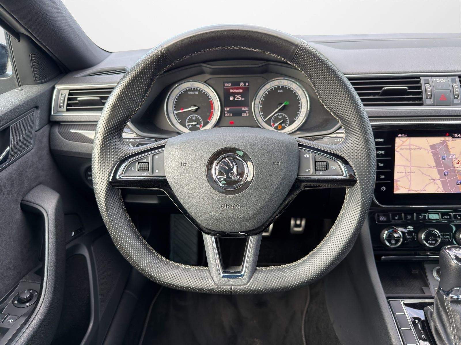 Skoda Superb Combi 1.8 TSI DSG Sportline  Panodach AHK foto 10