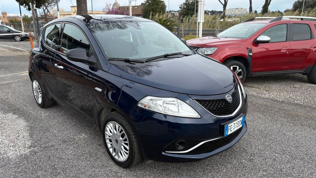 Image of Lancia Ypsilon