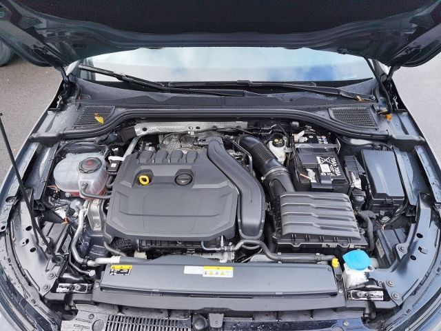 Golf 8 Variant 1.5 TSI BMT Move NAVI+ACC 6-Gang