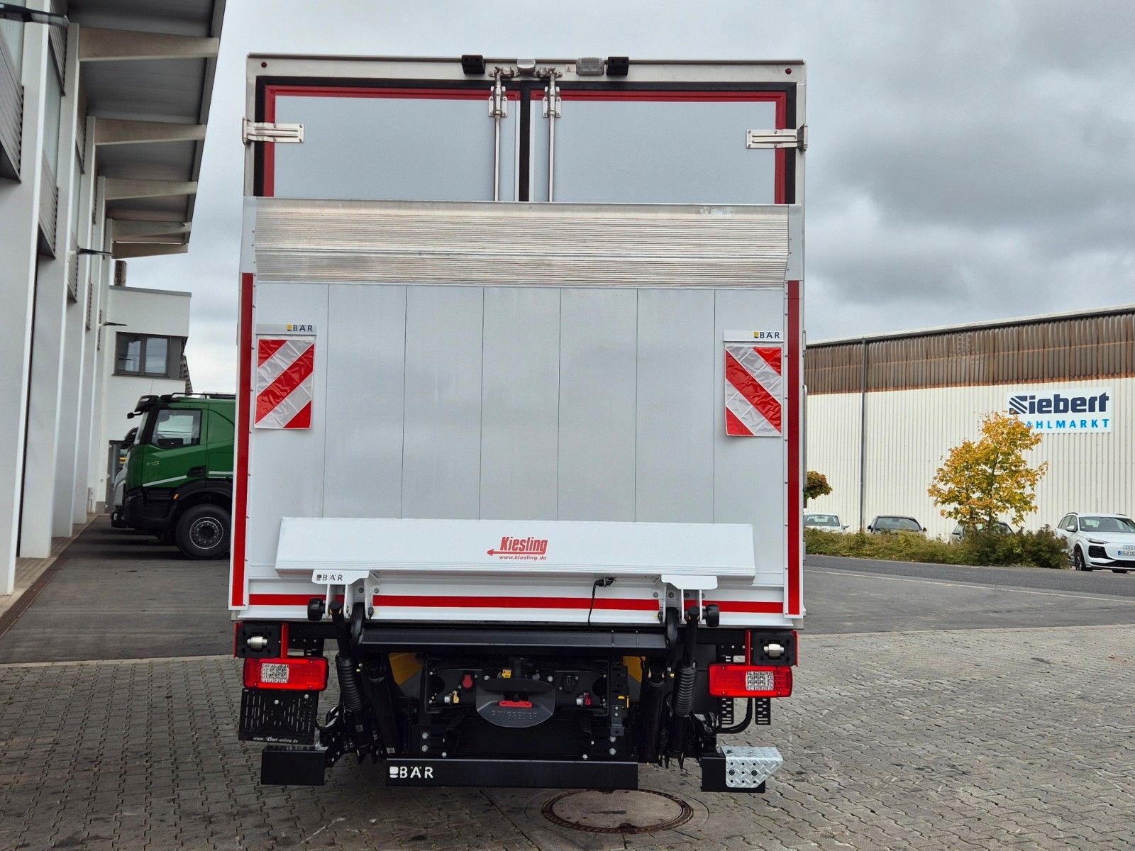 Fahrzeugabbildung Iveco Eurocargo ML160E28/P LBW Bär ThermoKing T-1200R