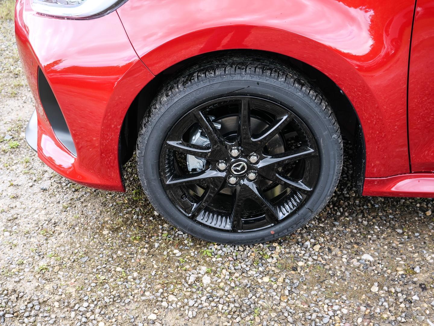 Mazda 2 Hybrid Homura 1.5L VVT-i 116 PS e-CVT FWD LEDE