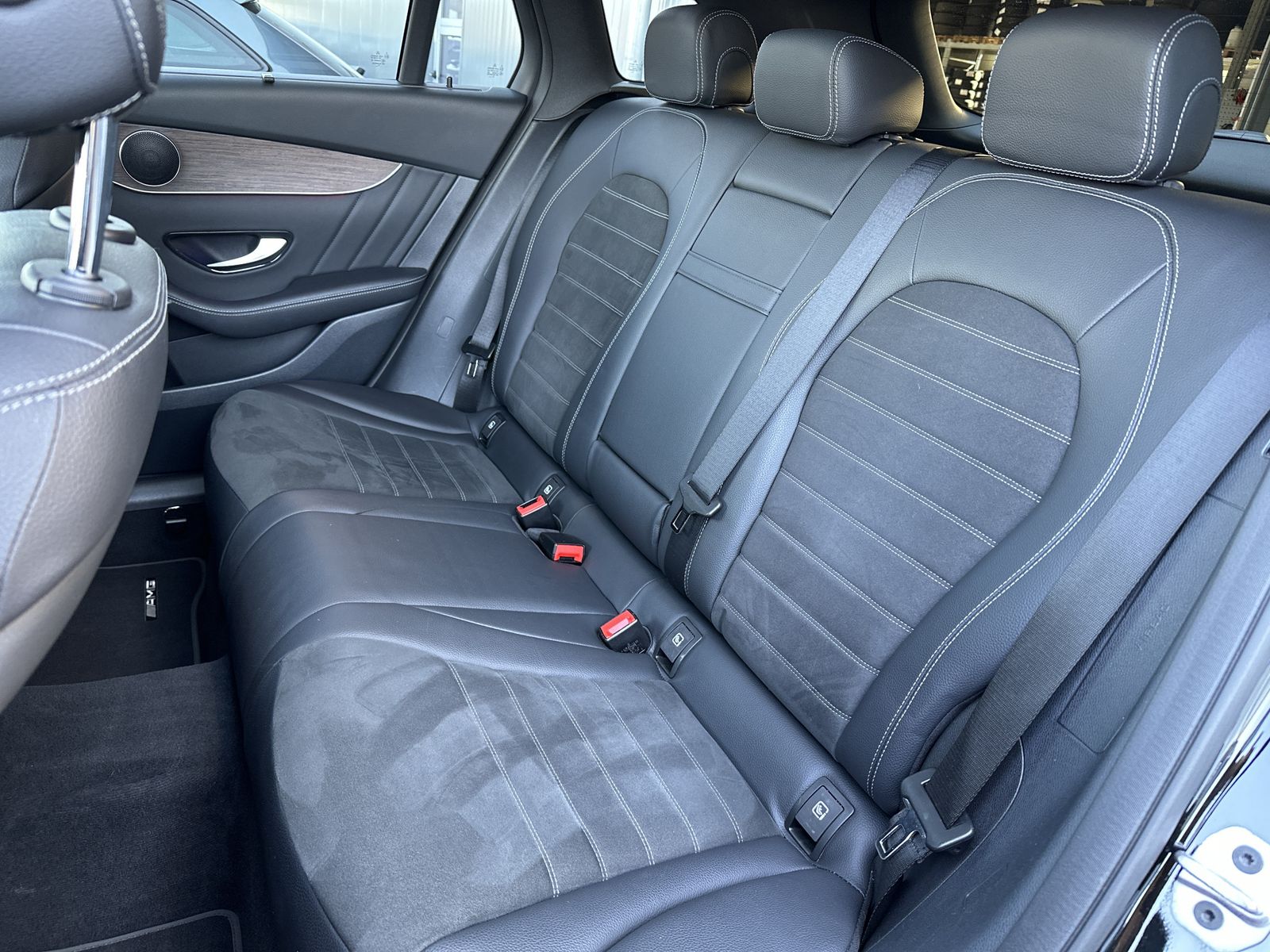 Fahrzeugabbildung Mercedes-Benz GLC 300de 4M AMG-Line NAV+LED+AHK+360°+PANO+19ZO