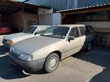 Opel Omega A Caravan LS 2,0 I Event. auch ... - Opel Calibra: Kombi