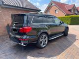 Mercedes-Benz GL 500 4MATIC Distronic+ 7 Sitzer - Mercedes-Benz GL 500: 4matic
