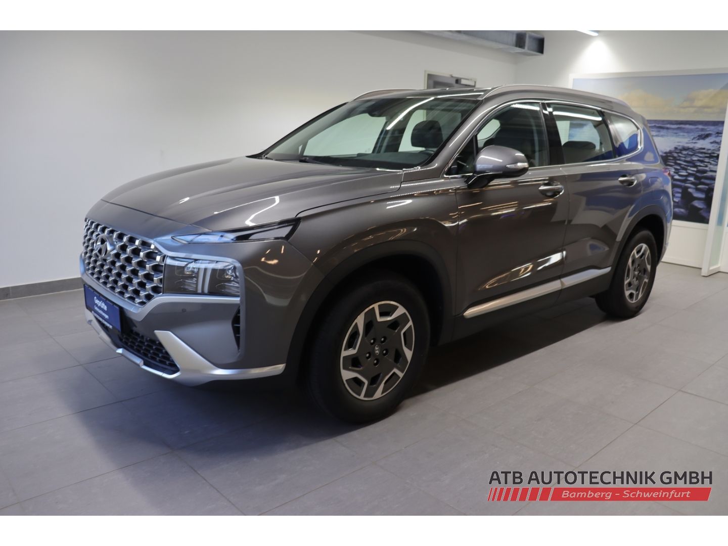 Fahrzeugabbildung Hyundai SANTA FE 1.6l Hybrid 2WD Trend Komfort + Navi-Pa