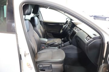 Skoda Octavia 2.0 TDI Style ACC+NAVI+TEILLEDER+PDC+ALU