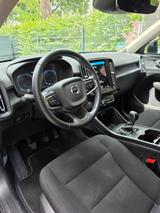 Volvo XC40 T2 Momentum Core - Volvo XC40 Core mit Benzin-Antrieb