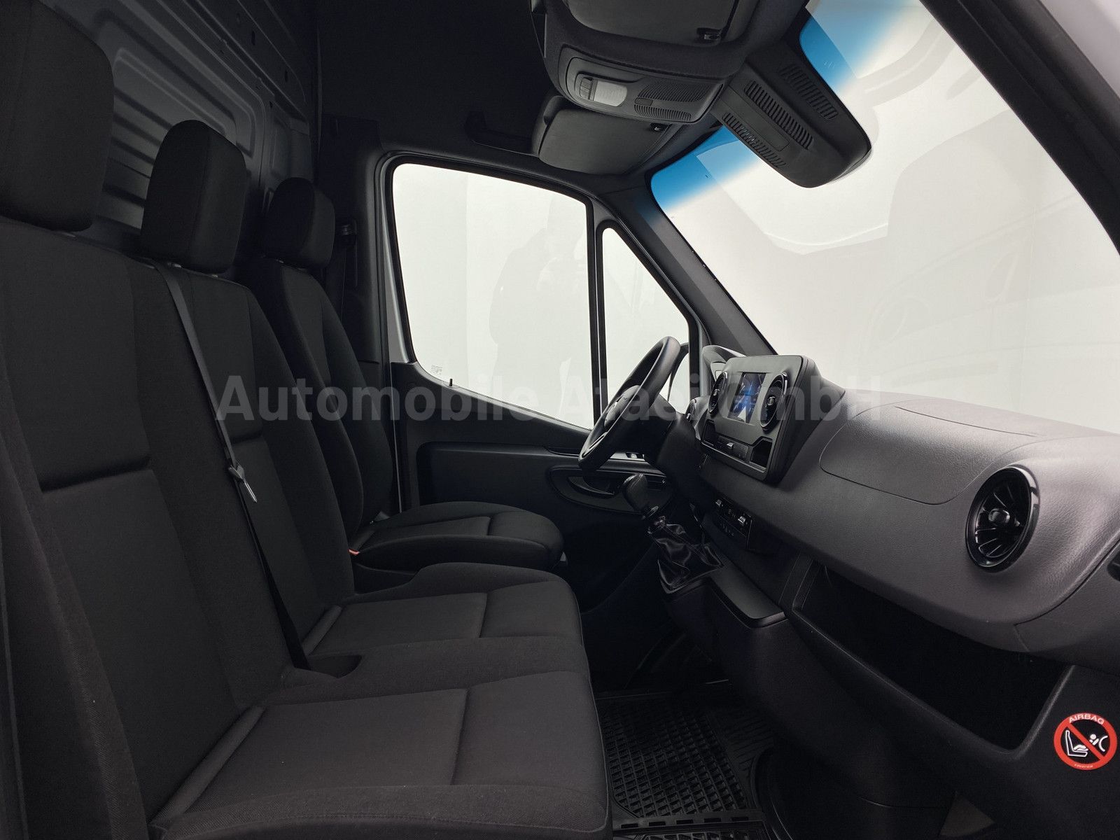 Fahrzeugabbildung Mercedes-Benz Sprinter 311 Plus Paket AHK+ KAMERA+ MBUX 8869