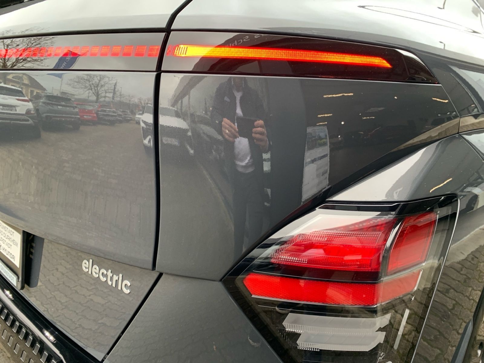 Fahrzeugabbildung Hyundai KONA Trend Elektro 65,4 kWh el.HK