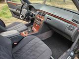 Mercedes-Benz E 200 CLASSIC Classic - gebrauchte Mercedes-Benz E 200 aus dem Jahr 1998
