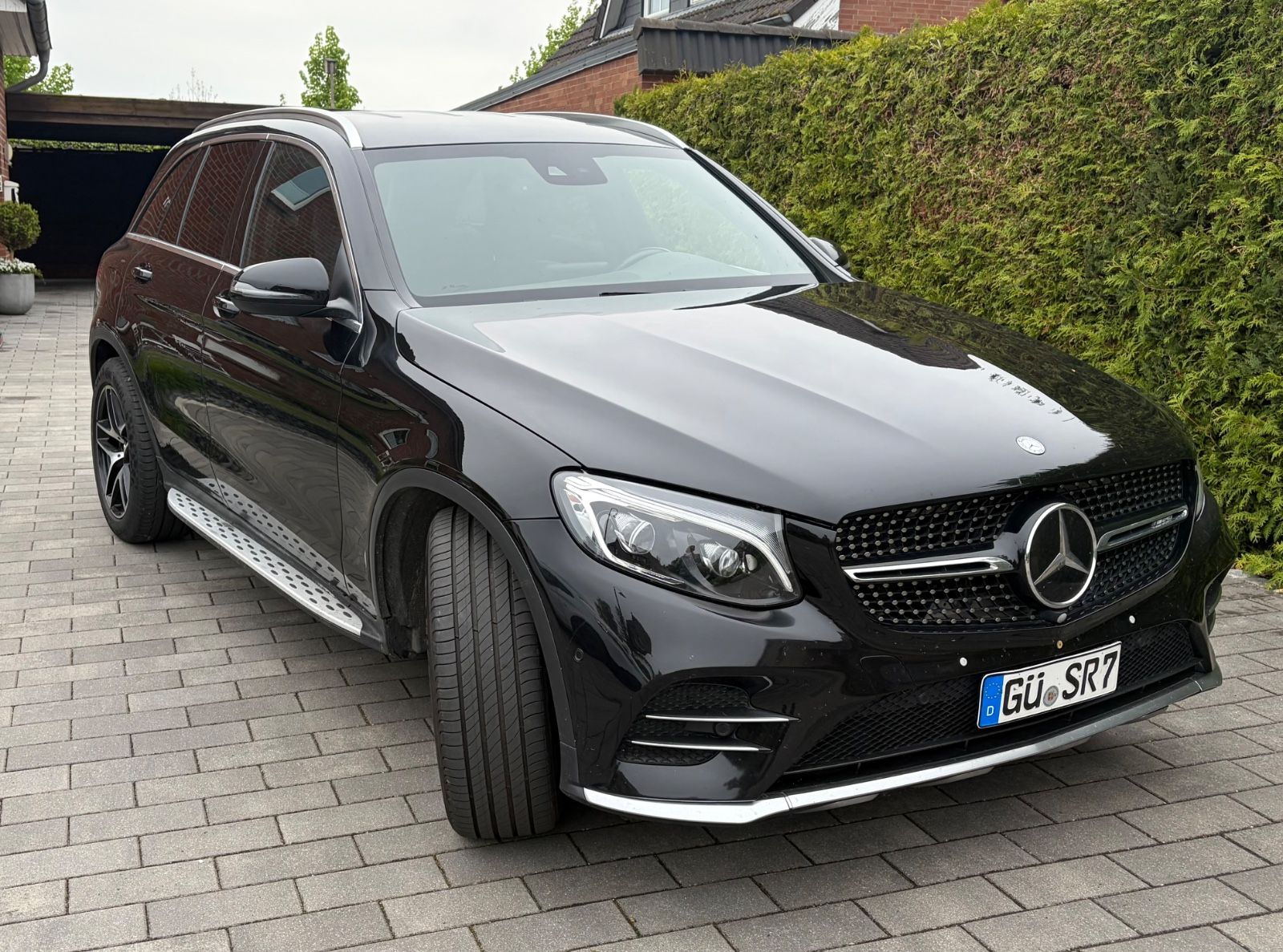 MERCEDES-BENZ GLC 220 d 4MATIC AMG Line Autom. AMG Line