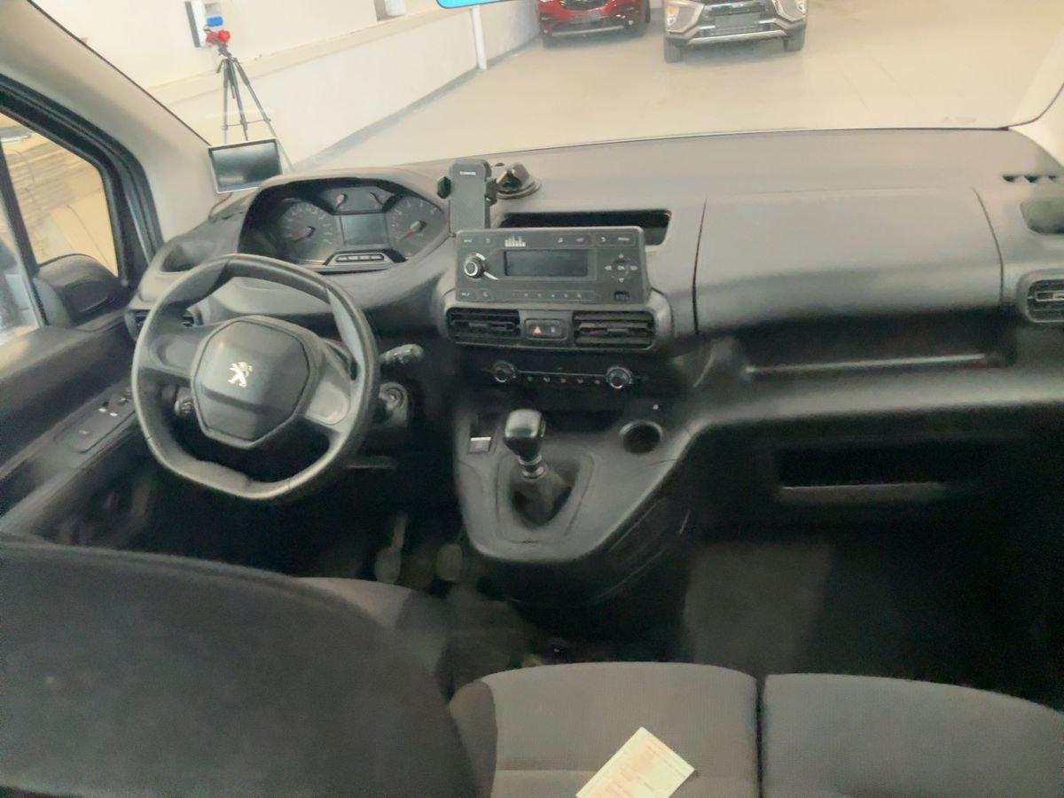 Peugeot Partner 1.2 PureTech 110 Premium L1 S&S  3 Sitze