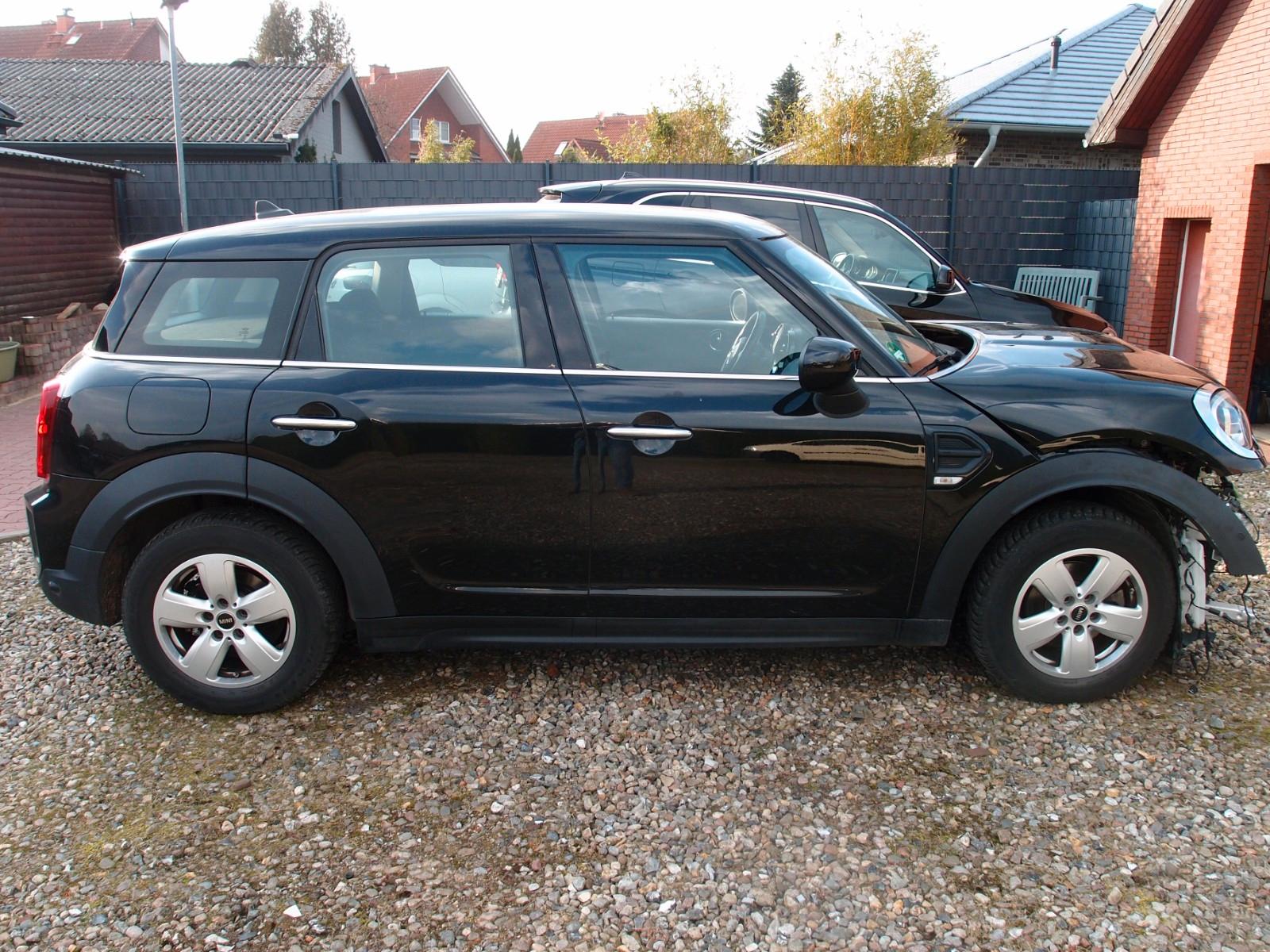 MINI One Countryman Navi AHK LED