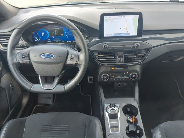 Focus Lim. ST 2.3 EcoBoost Navi LED SHZ