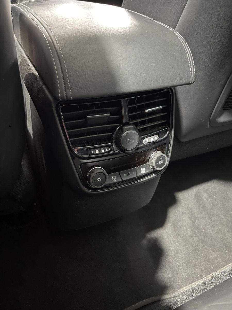 Fahrzeugabbildung Peugeot 508 Allure*AHK*LED*Leder*Pano*STHZ*Navi*