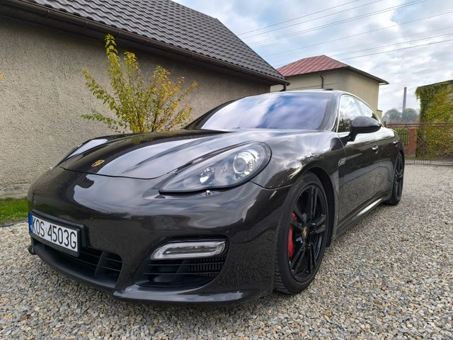 Porsche Panamera Turbo S 550PS New Engine!