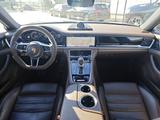 Porsche Panamera 4S Sport-Chrono|Pano|PDLS+|ACC|Bose|AHK - mit Diesel-Antrieb: Grau, Panorama-Dach, Limousine