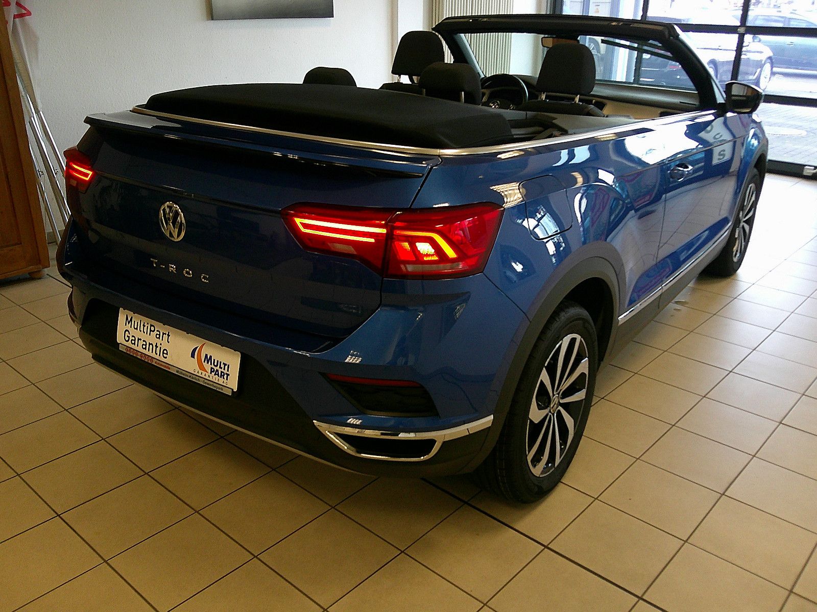 Fahrzeugabbildung Volkswagen T-Roc Cabriolet/ AHK/CARPLAY/NAVI/WENIG KM