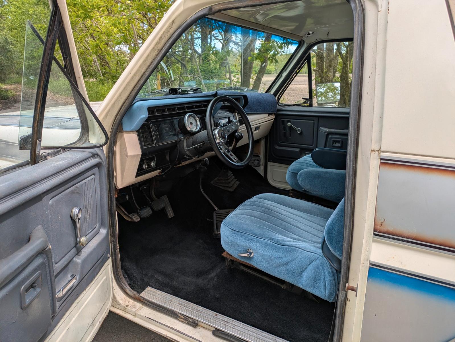 Ford Bronco 302 CID V8  Arizona Import  Motor überh.