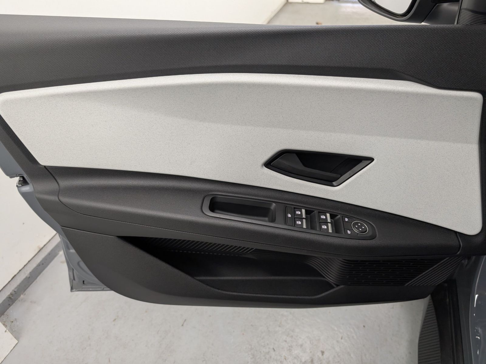 RENAULT R 4 E-Tech Evolution 150 Comfort Range – Bild 36