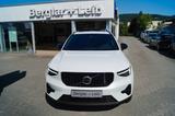 Volvo XC40 B4 Benzin 2WD Ultra Dark DKG/AHK/Pano/360° - Volvo XC40: Ultra Dark