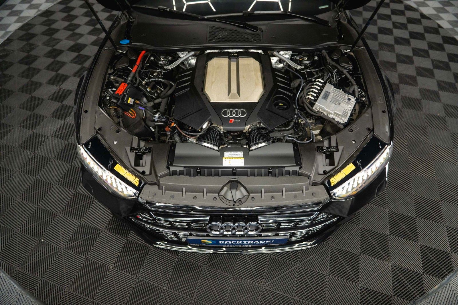 Fahrzeugabbildung Audi RS7 4.0 TFSI quattro | SKY Lounge | Pano | LASER