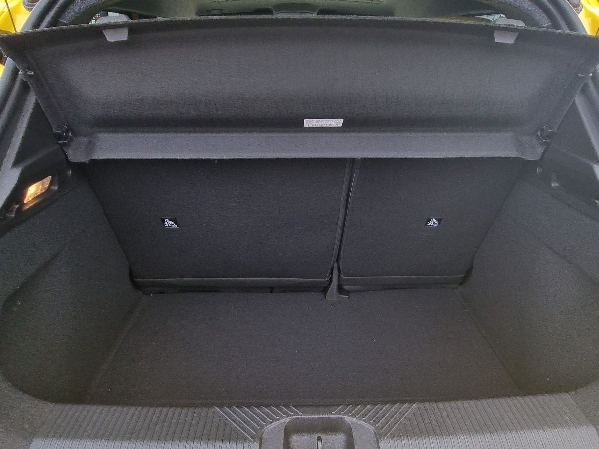 Fahrzeugabbildung Renault R 5 E-Tech elektrisch Iconic 150 Comfort Range