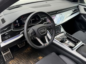 Audi Q8 - 7