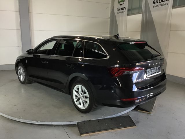 Fahrzeugabbildung Skoda Octavia 2.0 TDI Combi Style DSG/Navi/Tempo/HUD