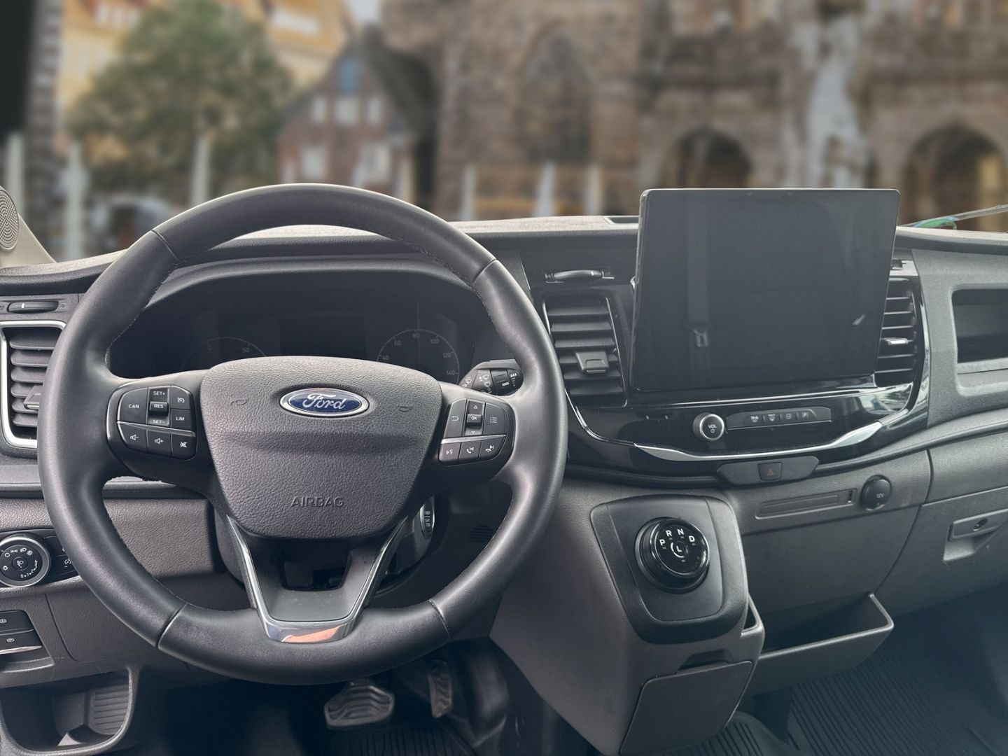 Fahrzeugabbildung Ford Transit Kasten E 350 L3 Trend Elektromotor