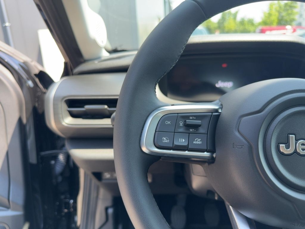 Fahrzeugabbildung Jeep Avenger Altitude  NAVI  RÜCKFAHRK.  KLIMAAUTOM.