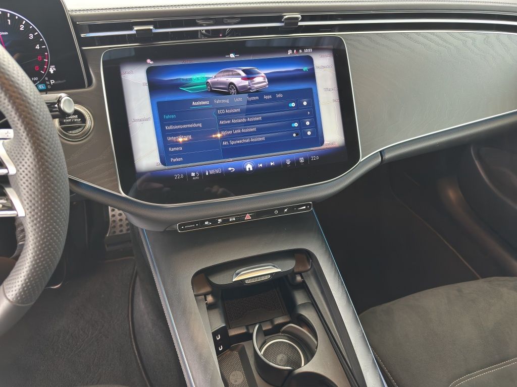 Fahrzeugabbildung Mercedes-Benz E 300 de T-Modell mit EQ Hybrid Technologie AHK
