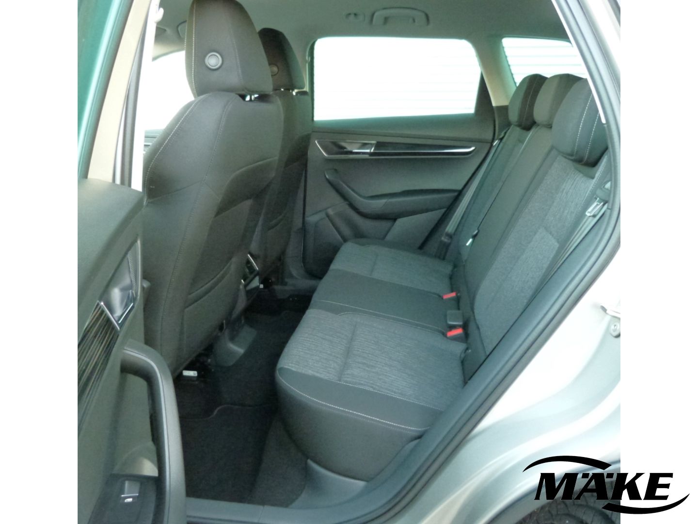 Karoq 1.5 TSI, AHK, LED, Navi, SHZ, El. Heckklap