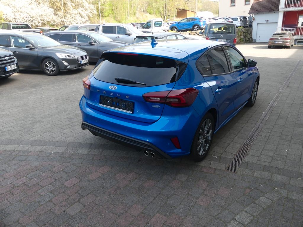 FORD Focus Lim. ST-Line X*ACC*Kamera* FORD Focus Lim. ST-Line X*ACC*Kamera*