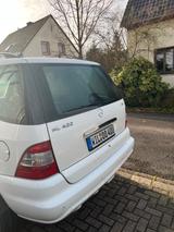 Mercedes-Benz ML 400 CDI - - Mercedes-Benz ML 400 mit Diesel-Antrieb