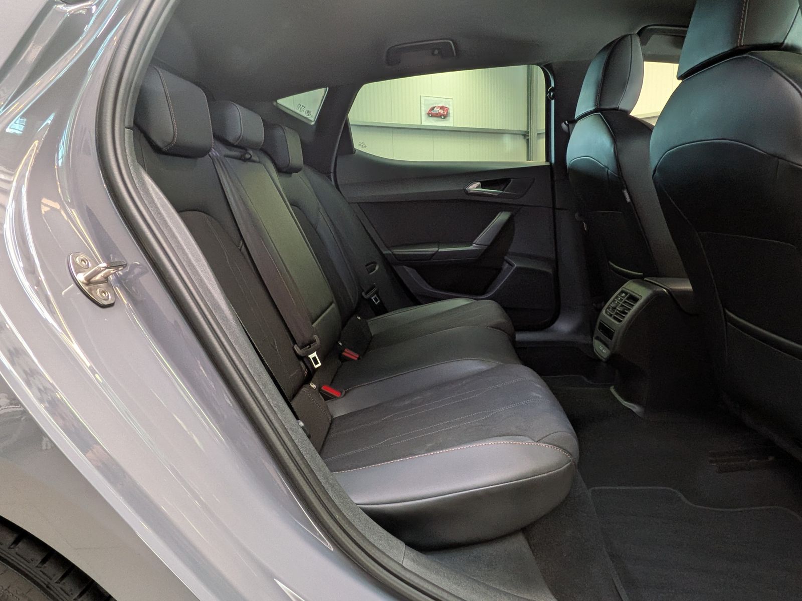 Fahrzeugabbildung CUPRA Leon 1.5 e-Hybrid MATRIX*ACC*EDGE*CARPLA*SoH100%