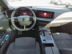 Fahrzeugabbildung Opel Astra L ST GS 1.5D AT8 AHK, Panoramadach