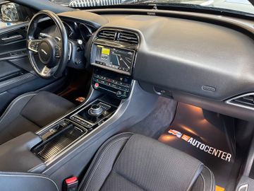 Jaguar XE R-Sport *BI-XENON*KAM*NAVI*TOUCH*LED*