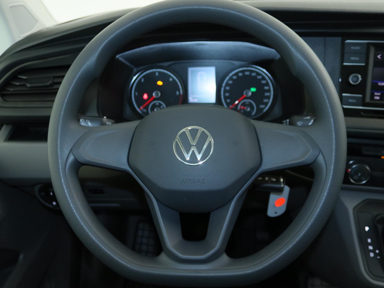 Volkswagen T6.1 Transporter Kombi 2.0 TDI lang FWD PDC