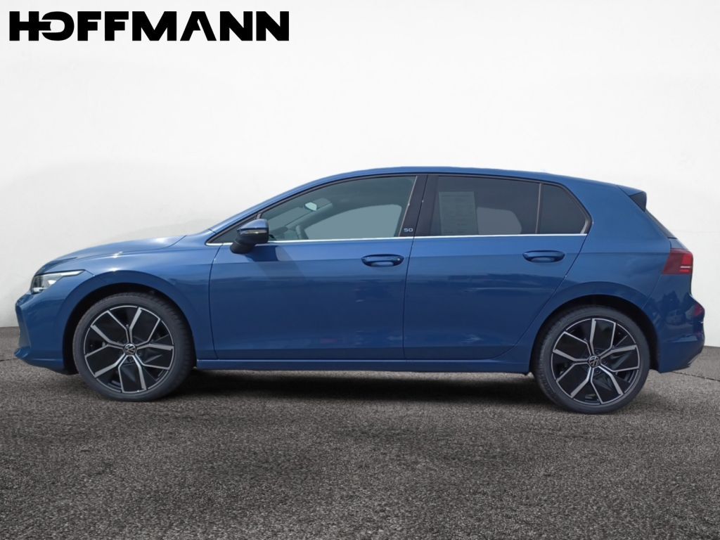 Fahrzeugabbildung Volkswagen Golf 1.5 eTSI DSG Edition 50 AHZV, DCC, HuD