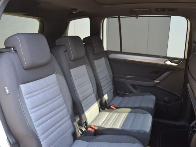 Touran 2.0 TDI DSG R-Line MEGA-VOLL/STAND-HZ/PAN